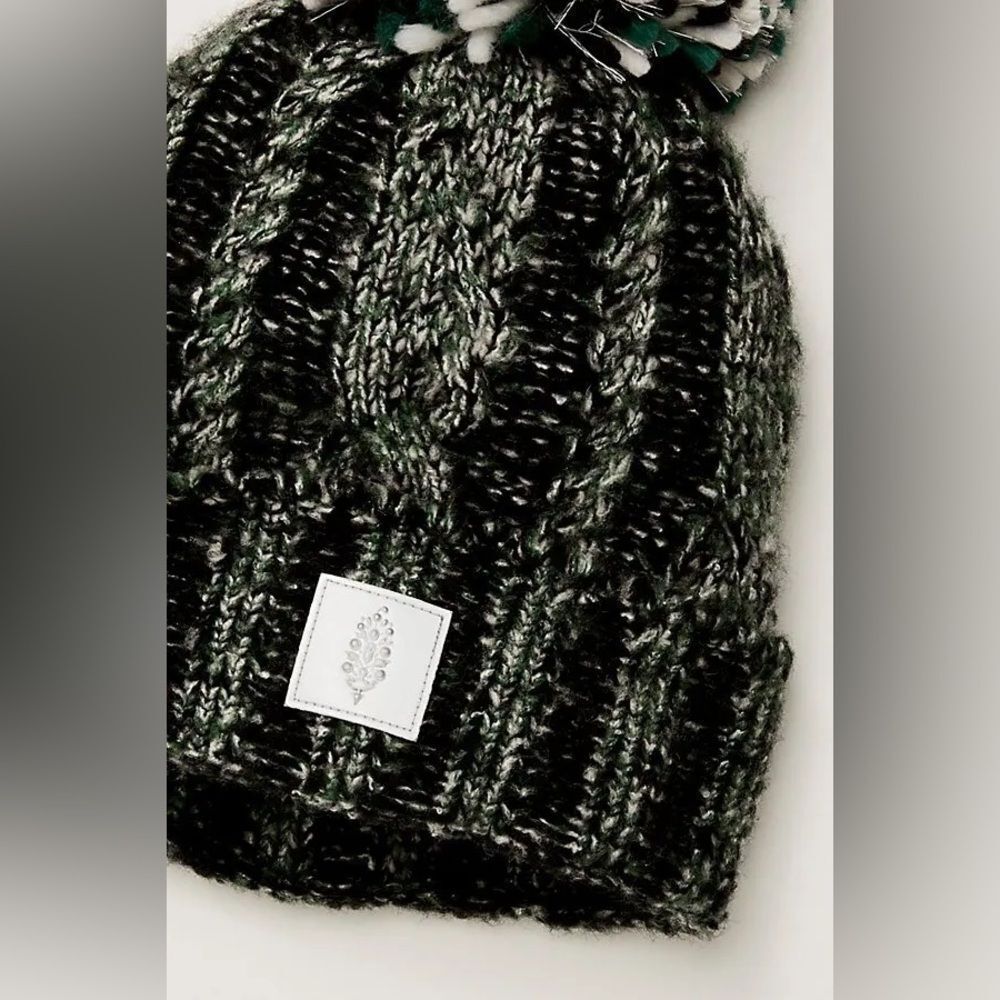 New Free People Pow Party Reflective Beanie - White/Black Combo One Size - Picture 2 of 5